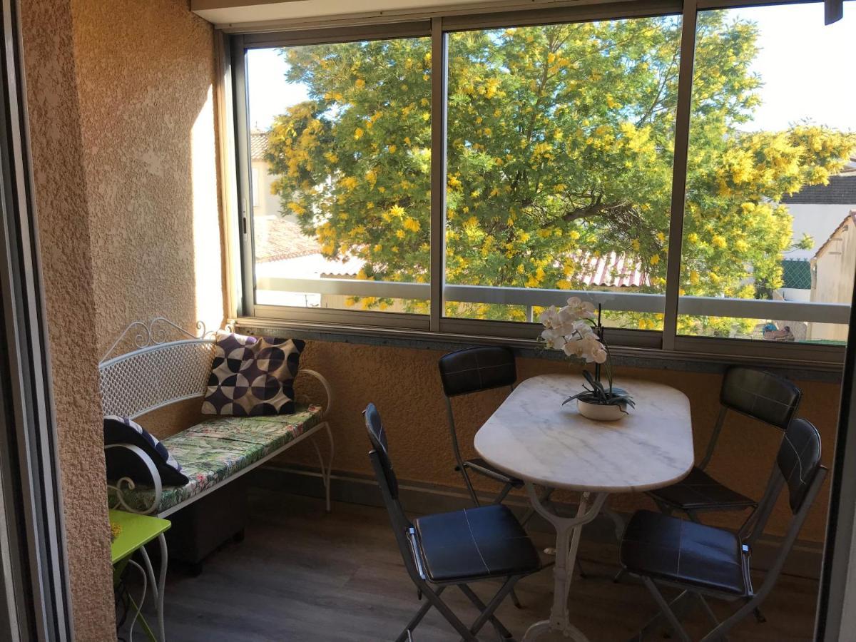 Appartement Port Frejus Avec Loggia Et Acces Plages A Pieds Bagian luar foto